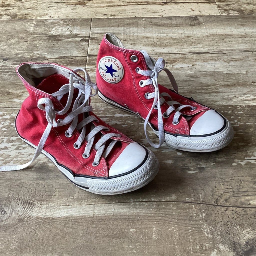 Converse Chuck Taylor All Star Classic High Tops Red Men's 5 Women’s 7